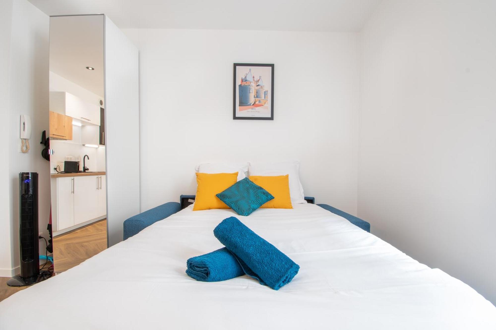 נאנט L'Appartement Des Ducs Avec Baignoire Double מראה חיצוני תמונה